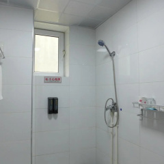 Xinjiang Yizhan Youth Hostel thumbnail 7