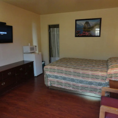 Sunset Motel thumbnail 9