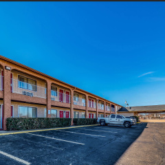 Quality Inn Austintown - Youngstown West