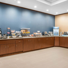 Comfort Inn & Suites Pittsburgh South thumbnail 32