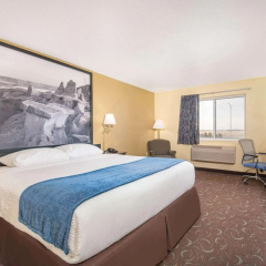 Four Seasons Inn thumbnail 21