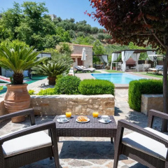Maratho Villa - With Private Pool thumbnail 2