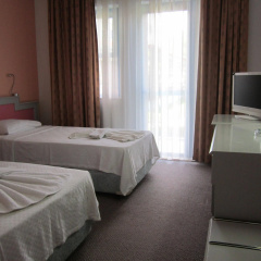 Aymes Hotel - Bild 4