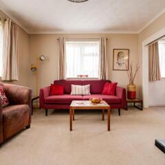 3 Bed Renovated Bungalow - 3 car or RV pkg - Garden in Southampton, United Kingdom from 327$, photos, reviews - zenhotels.com photo 11