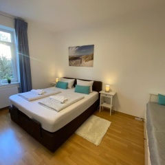 ZUR SCHLEUSE - Haus mit 2 Ferienwohnungen, gesamt bis 9 Personen - Garten - Bild 2