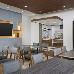 Holiday Inn Express & Suites Pittsburgh North Shore by IHG thumbnail 16