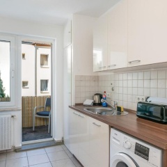 FLATLIGHT - Shiny Apartment - Balcony - Central - Kitchen - Bild 12