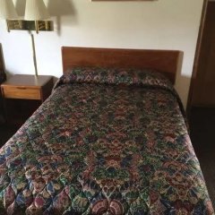 Woodridge Motel thumbnail 27