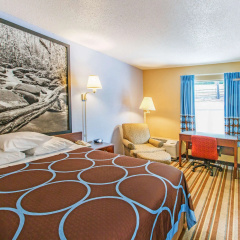 Super 8 by Wyndham Caryville TN thumbnail 6