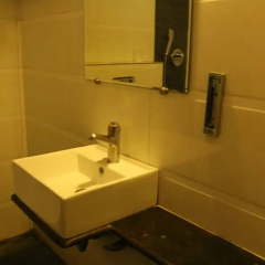 Hotel Airport Link thumbnail 8