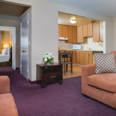 Marianis Inn thumbnail 4