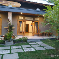 Surf Retreat Villa Sari - Bild 1
