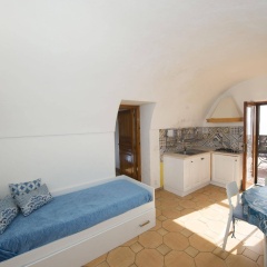 Marina Del Cantone Chalet thumbnail 4