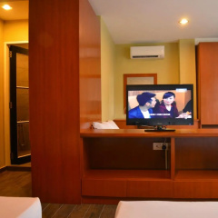 Your Hotel thumbnail 3