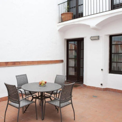 Aspasios Plaza Real Apartments - Bild 10