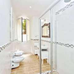Giuliana Charming Rooms thumbnail 8