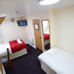 Woodlands Lodge Ilford thumbnail 34