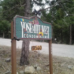 Yosemite Condominium thumbnail 1