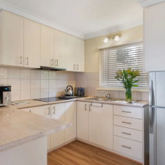 The Peninsula Riverside Serviced Apartments thumbnail 12