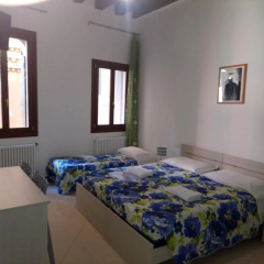 Sweet Venice - rooms & apartments thumbnail 25