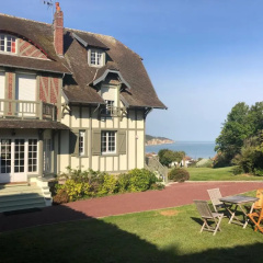 The Old Fenwick House thumbnail 9