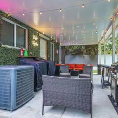Unique Escape GameRoom! Bar, BBQ, Spacious, and Near Beach - Bild 18