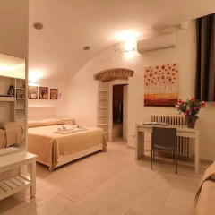 Navona Penthouse thumbnail 1