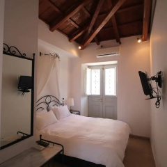 Alexandra Guesthouse thumbnail 3