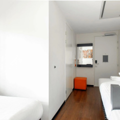 easyHotel Amsterdam City Centre South - Bild 4