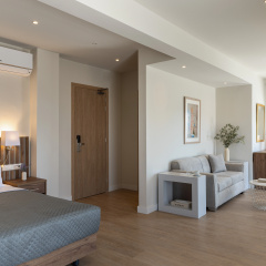 Gallery Port Tower Hotel - Bild 2