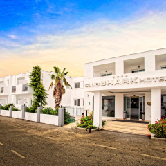 Shark Club Hotel - Bild 1
