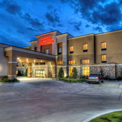 Hampton Inn & Suites Ada thumbnail 1