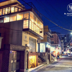 Br. Guesthouse Hongdae thumbnail 1