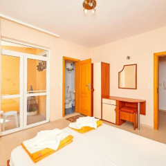 Guest House Nadin thumbnail 4