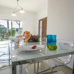Yolanda Holiday Villa thumbnail 5