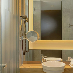 NH Collection Madrid Suecia - Bild 10