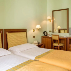 9Hotel Cesari - Bild 6