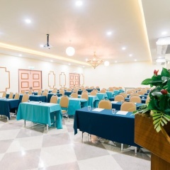 ROYAL PINEAPPLE HOTEL | A Welcome to Wealth and Good Fortune - Bild 16