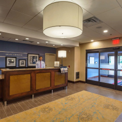 Hampton Inn & Suites Philadelphia/Bensalem thumbnail 11