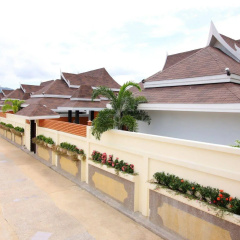 The Iris Pool Villa thumbnail 24