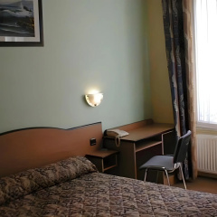 Ferney République Hotel - Bild 14