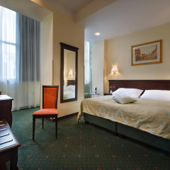 EA Hotel Downtown - Bild 3