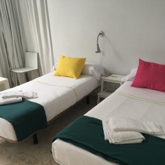 La Moraga De Poniente Málaga Hostel - Bild 1