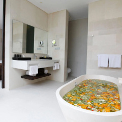 eqUILIBRIA SEMINYAK - Bild 8