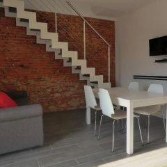 Marco Green House thumbnail 2