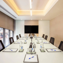 Holiday Inn Express Bangkok Sukhumvit 11 by IHG thumbnail 24