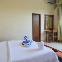 Sunshine Lodge thumbnail 23