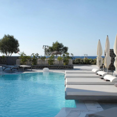 Aqua Blue Hotel thumbnail 17