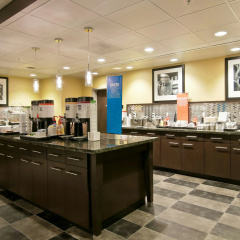 Hampton Inn & Suites Bellevue Downtown-Seattle thumbnail 38
