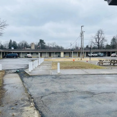 Woodridge Motel thumbnail 9